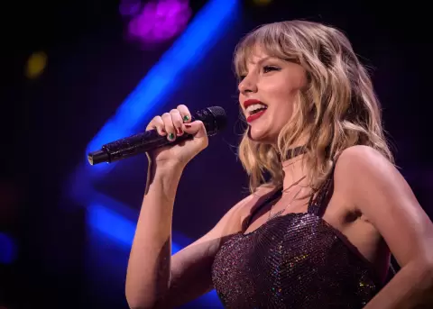 Taylor Swift lleva cuatro a�os consecutivos como la artista con m�s ventas.