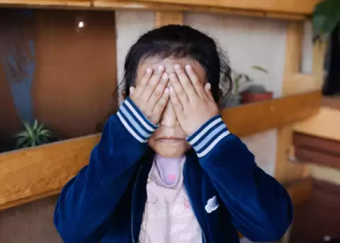 Ni�ez ecuatoriana en peligro: ChildFund exige acciones urgentes contra violencia digital y criminal