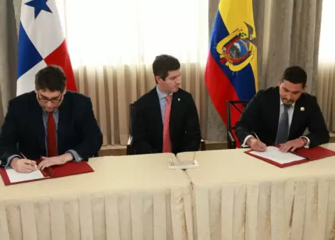 Panam� y Ecuador