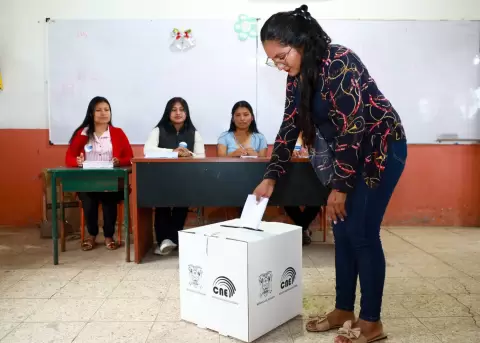 Sufragio de las elecciones cantonales Sevilla Don Bosco, en Morona Santiago.