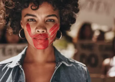 Seis a�os despu�s de tipificarse el femicidio en Ecuador, las cifras siguen siendo alarmantes.