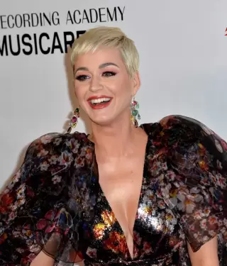 Katy Perry, cancela su presentaci�n en Werchter Boutique por alerta de tormentas.