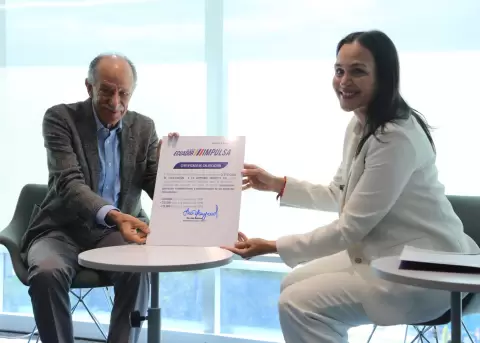 Entrega de documentos para generaci�n de energ�a privada.