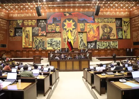 Gobierno env�a a la Asamblea Nacional la proforma presupuestaria 2025