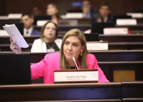 La asamble�sta de la Revoluci�n Ciudadana, Nuria Buti��.