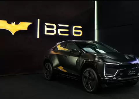 El batim�vil ya circula por las calles.