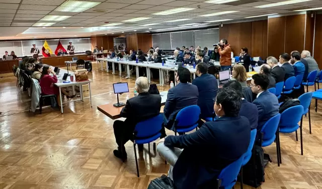 La audiencia preparatoria de juicio en el caso Sinohydro, que involucra al expresidente Lenin Moreno, se instal� este 27 de agosto de 2025.