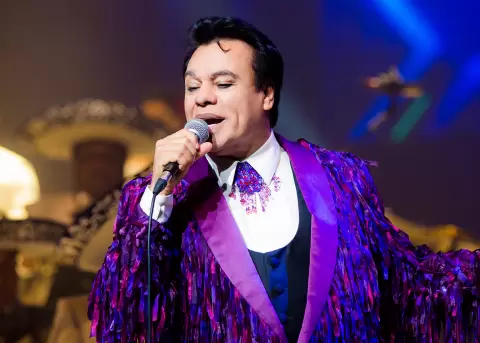 Juan Gabriel como nunca antes: �ntima mirada al hombre detr�s del mito