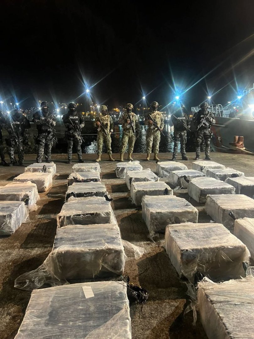 Incautan más de 12 toneladas de droga en operativos contra el ...