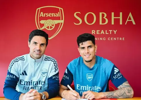 Piero Hincapi� ya firm� su contrato con el Arsenal para esta temporada.