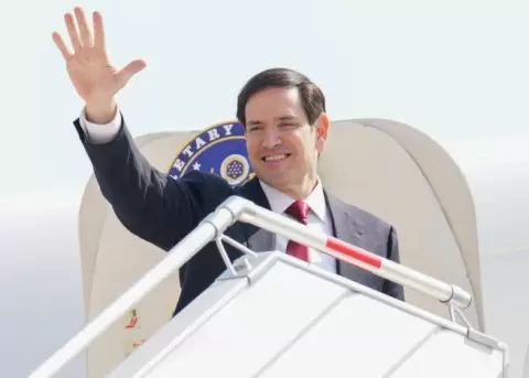 El secretario de Estado de EE.UU., Marco Rubio, en el Aeropuerto Internacional Felipe �ngeles en Zumpango, en las afueras de la Ciudad de M�xico.