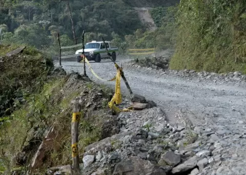 Gobierno abre proceso para el cuarto eje vial que unir� a Ecuador y Per�
