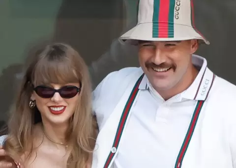 Taylor Swift y Travis Kelce se casan.