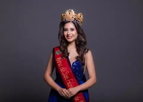 Dom�nica Jarr�n, Reina de Quito.