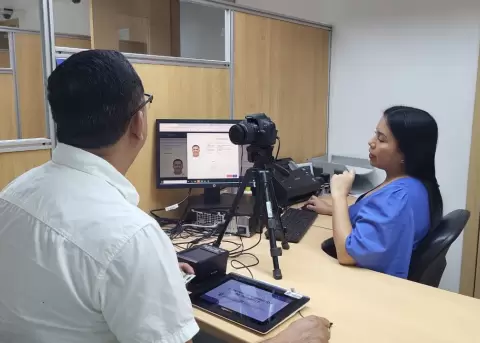 Atenci�n en el Registro Civil.