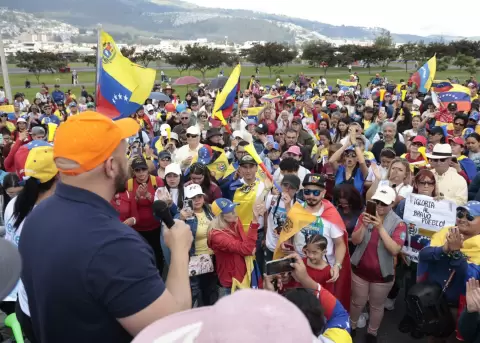 Noboa pone fin al Estatuto Migratorio entre Ecuador y Venezuela tras 15 a�os de vigencia