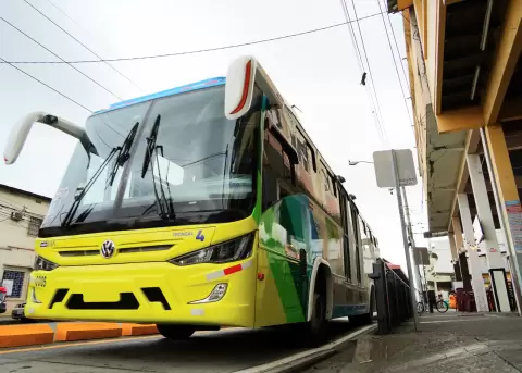 Transportistas convocan reuniones tras eliminaci�n del subsidio al di�sel