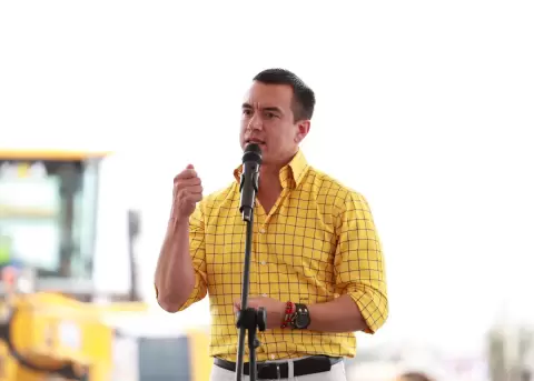 El presidente Daniel Noboa en un evento en Pi�as (El Oro).