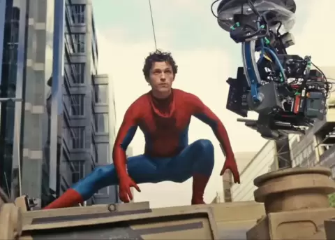 Accidente de Tom Holland detiene rodaje de Spider-Man en Glasgow.