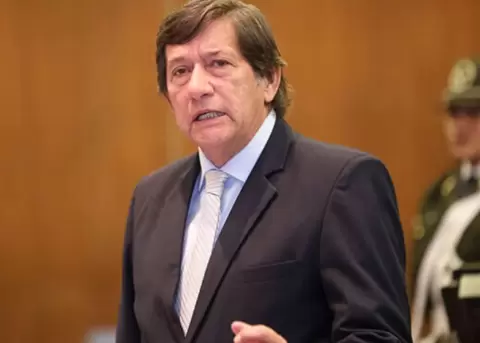 C�sar Rohon, exasamble�sta.