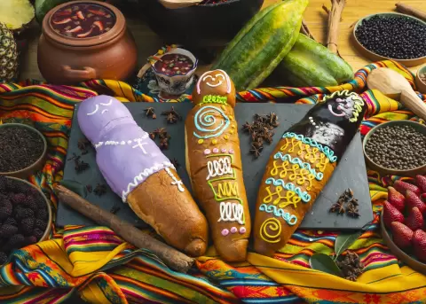 JW Marriott Quito presenta la temporada de colada morada y guaguas de pan.