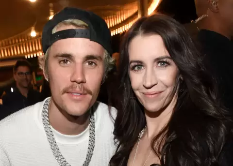 Madre de Justin Bieber pide por su salud.