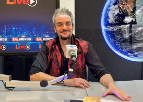 El mago de las burbujas deslumbra con arte y fantas�a.