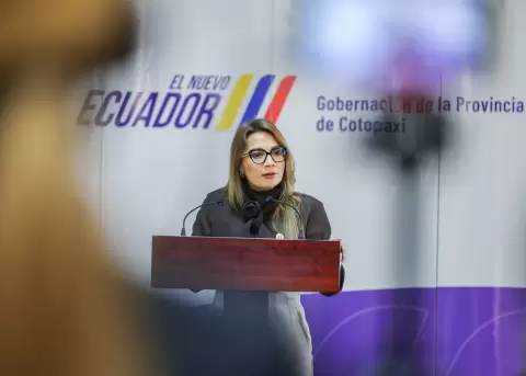 Carolina Jaramillo, portavoz del Gobierno, en una rueda de prensa desde la Gobernaci�n de Cotopaxi.