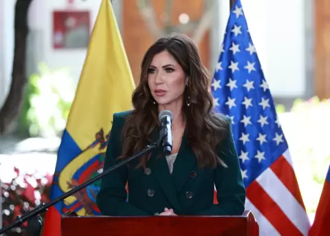 La Secretaria de Seguridad Nacional de Estados Unidos, Kristi Noem, en el palacio de Carondelet, el 31 de julio de 2025.
