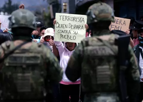 An�lisis de paro nacional y uso de la fuerza militar.