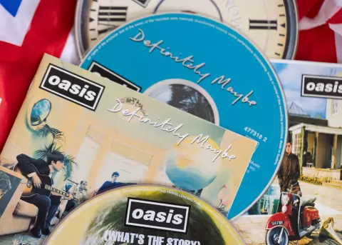 Oasis impulsa proyecto solidario con m�sica y educaci�n en escuelas.