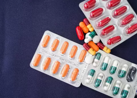 Ministerio de Salud inicia compra de medicinas en emergencia.