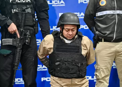 Alias Fede, l�der de Los �guilas, fue trasladado a la c�rcel de m�xima seguridad La Roca, en Guayaquil