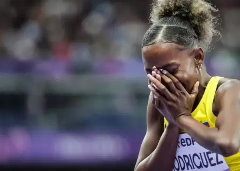 Kiara Rodr�guez es tetracampeona mundial: oro y otro r�cord en salto largo