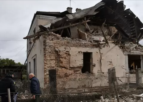 Rusia lanza el mayor ataque desde el inicio de la guerra contra Le�polis, fronteriza con Polonia