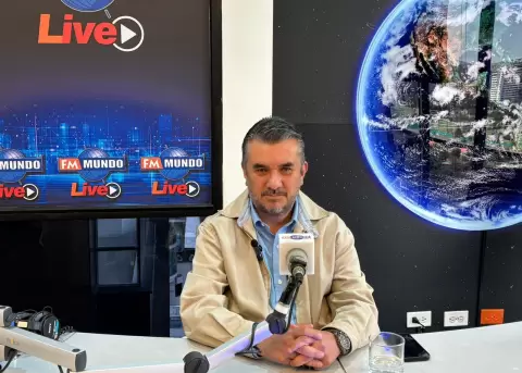 Alejandro Zavala, consultor pol�tico analiza el impacto econ�mico y social del paro nacional en Ecuador.