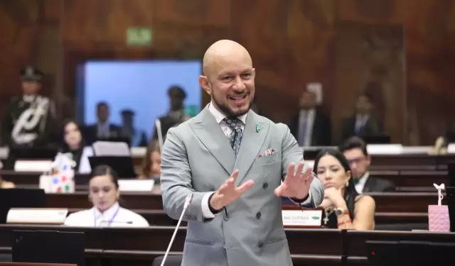 Andr�s Castillo, asamble�sta por ADN, en el Pleno de la Legislatura.