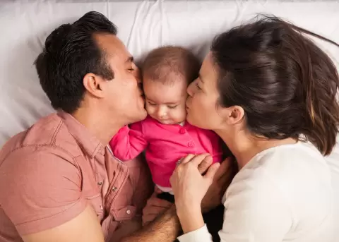 Es clave equilibrar el rol de padres y mantener la intimidad.