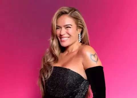 Karol G estren� el videoclip de "Ivonny Bonita" en La Premiere.