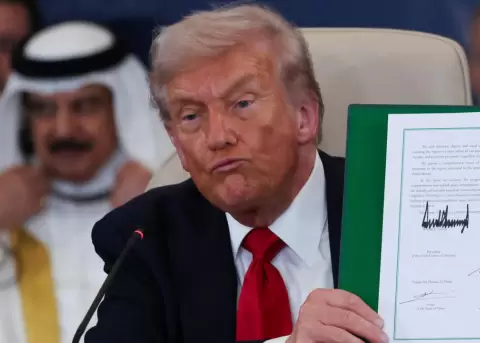 El presidente Donald Trump y varios l�deres internacionales firmaron en Egipto un alto al fuego que pone fin al conflicto entre Israel y Hamas