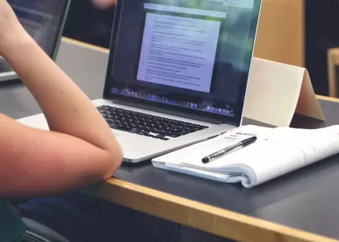 Gobierno crea plan de residencias universitarias