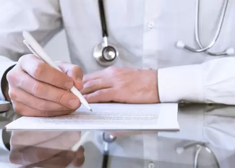 IESS alerta sobre red que emit�a certificados m�dicos falsos para liberar a delincuentes