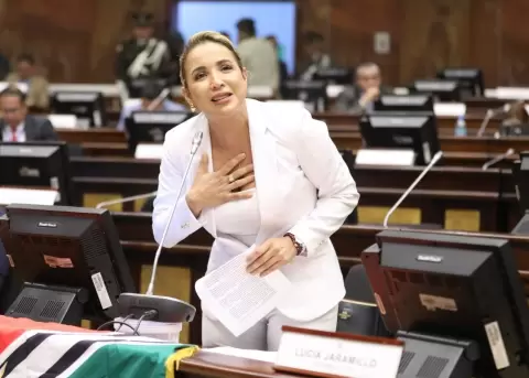 CAL admite a tr�mite la queja contra Yadira Bayas por fingir asistencia en una sesi�n virtual