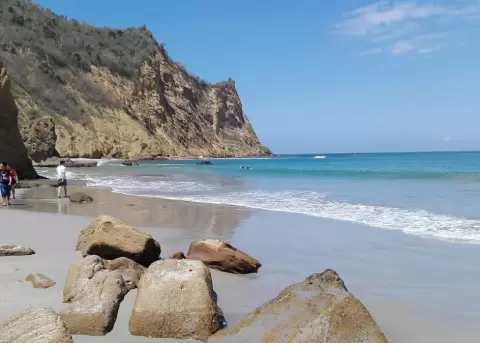 Playa Los Frailes suspende sus visitas durante dos d�as para preservar su entorno natural