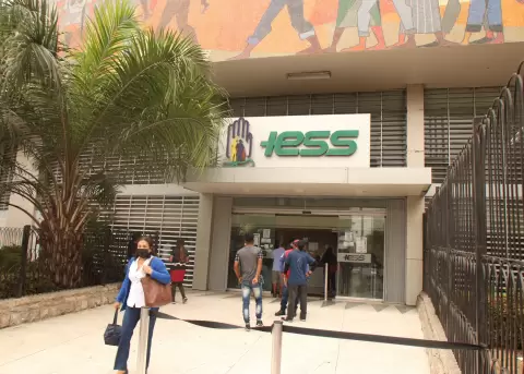 El Instituto Ecuatoriano de Seguridad Social (IESS) anunci� que extiende el plazo de pago de las planillas patronales