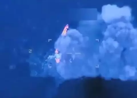 Ataque estadounidense sobre una "narcolancha" en el Caribe.