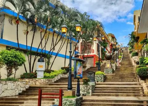 El Municipio de Guayaquil impulsa la campa�a "Guayaquil Atrae", una iniciativa que busca posicionar a la ciudad como un destino tur�stico, cultural y