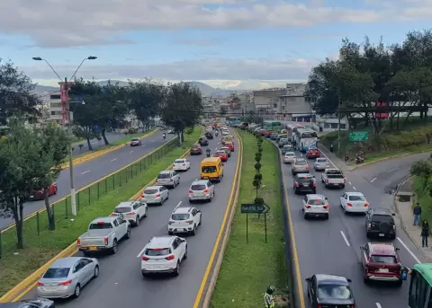 La red vial nacional registra cierres y restricciones en el primer d�a del feriado