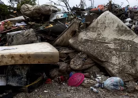 Suben a 28 los fallecidos en Jamaica por el paso del hurac�n Melissa