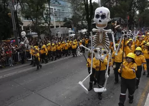 M�xico celebra un desfile de D�a de Muertos cada vez m�s internacional
